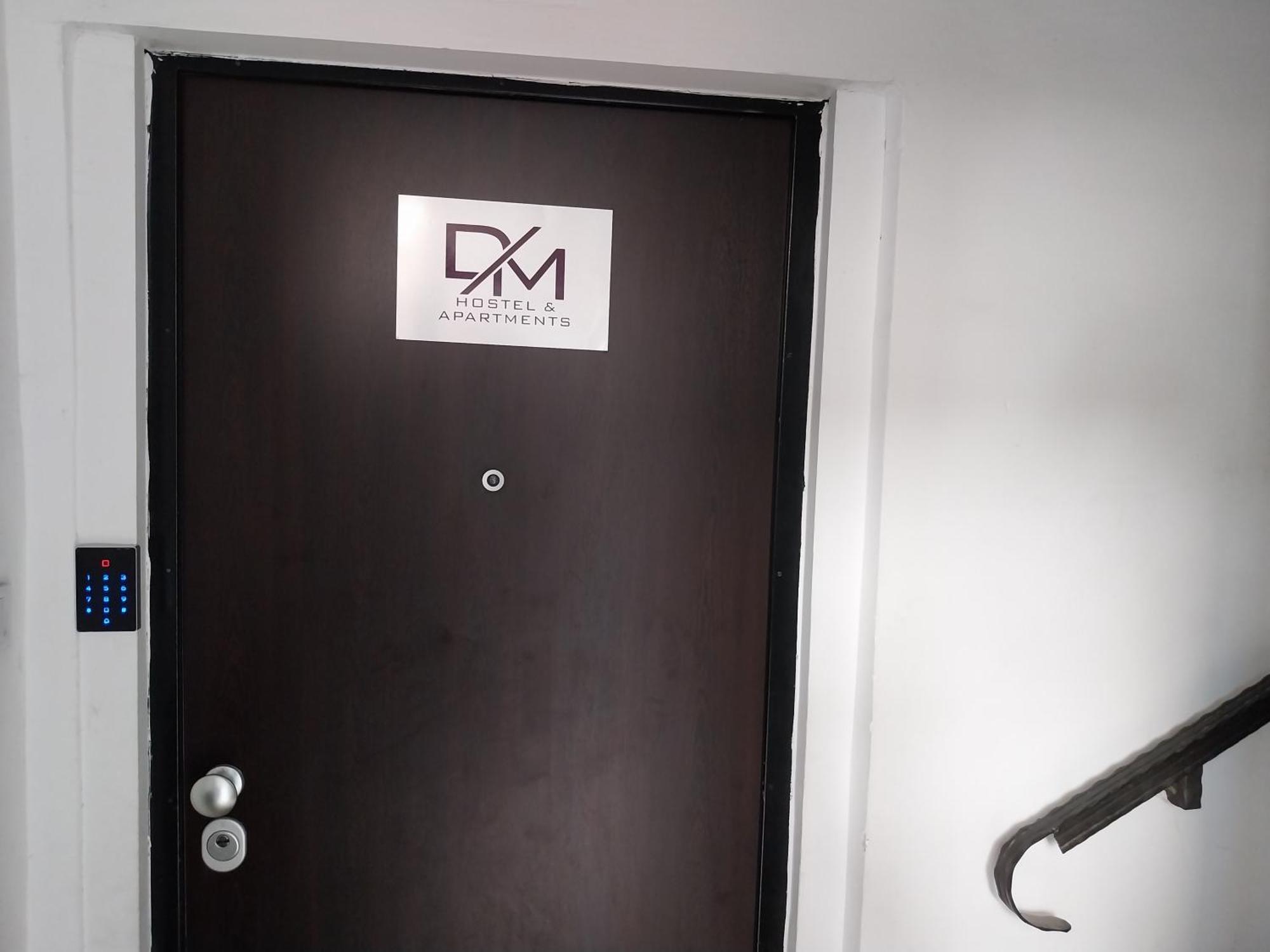 Dm Hostel And Apartments Szkopje Kültér fotó
